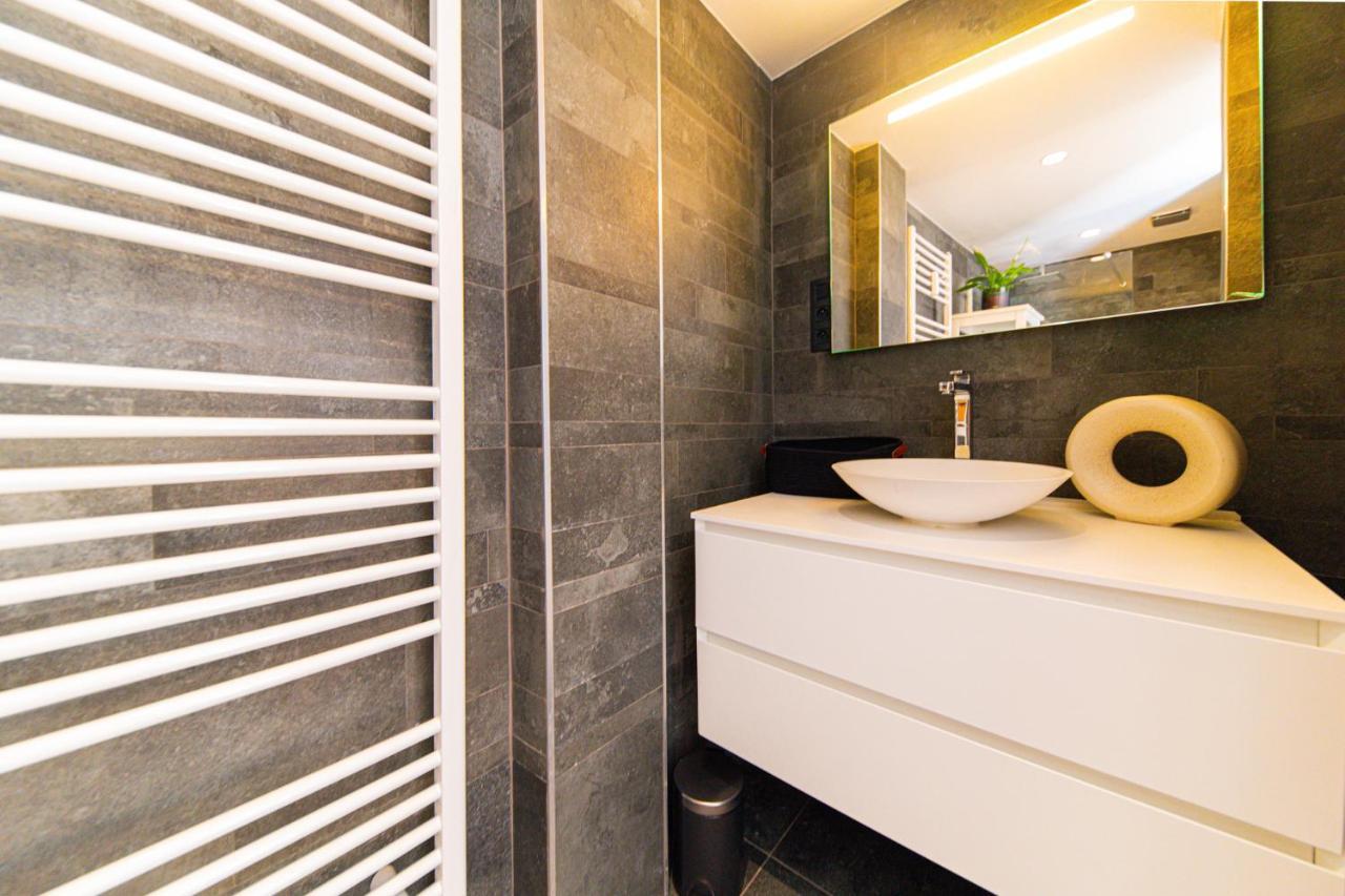 Garden Guillemins Station Apartment เลียจ ภายนอก รูปภาพ